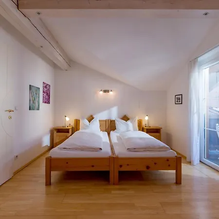 Ski-in, Ski-out By Managers Apartman *